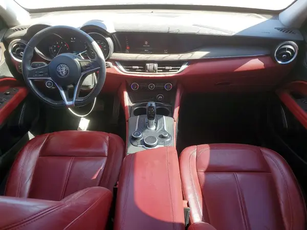 ZASFAKBNXJ7B71396 2018 ALFA ROMEO STELVIO - Image 8