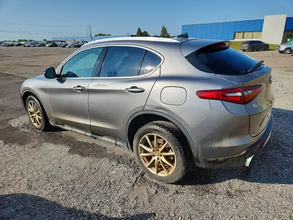 ZASFAKBNXJ7B71902 2018 ALFA ROMEO STELVIO - Image 2