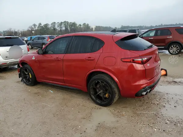 ZASFAKEV0J7C25297 2018 ALFA ROMEO STELVIO - Image 2