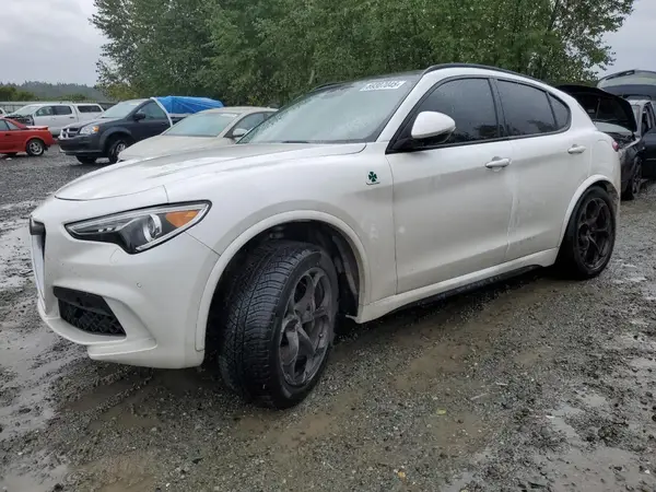 ZASFAKEV1J7C19394 2018 ALFA ROMEO STELVIO