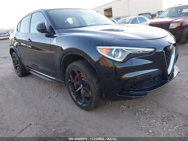 ZASFAKEV2J7C12180 2018 ALFA ROMEO STELVIO - Image 1