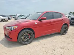 ZASFAKEV4J7C11211 2018 ALFA ROMEO STELVIO