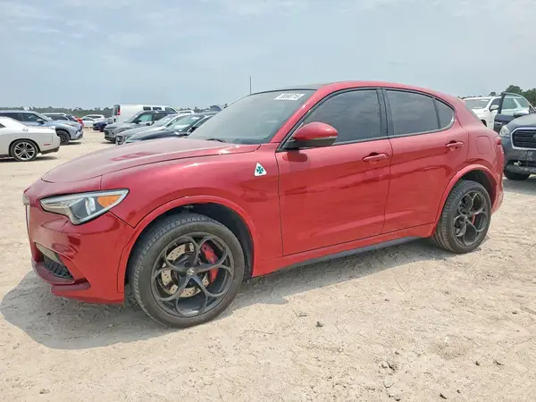 ZASFAKEV4J7C11211 2018 ALFA ROMEO STELVIO