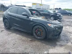 ZASFAKEV6J7C22226 2018 ALFA ROMEO STELVIO