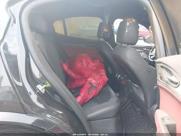 ZASFAKEV6J7C22226 2018 ALFA ROMEO STELVIO - Image 8