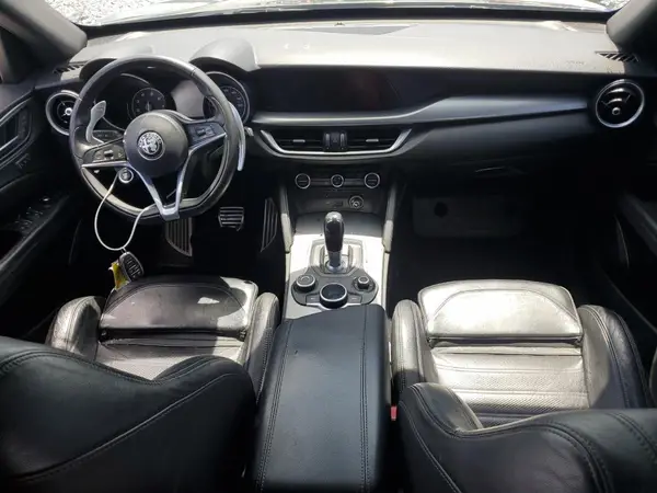ZASFAKNN0J7B68065 2018 ALFA ROMEO STELVIO - Image 8