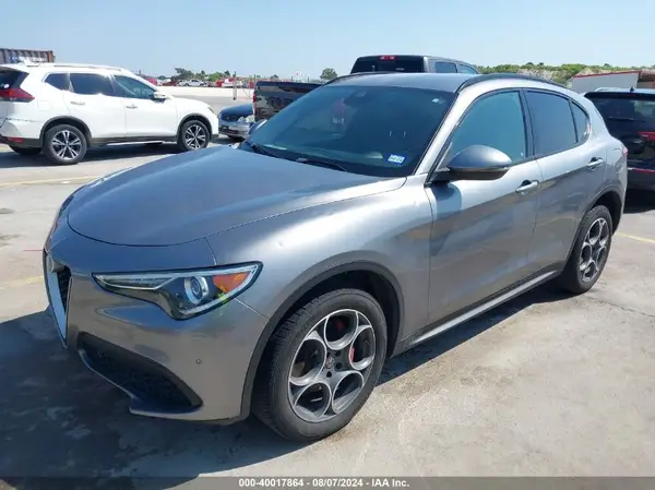 ZASFAKNN0J7B72973 2018 ALFA ROMEO STELVIO - Image 2