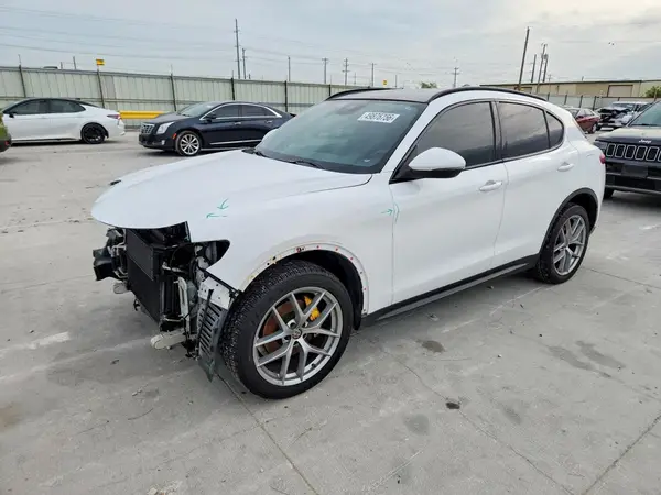 ZASFAKNN0J7B89434 2018 ALFA ROMEO STELVIO