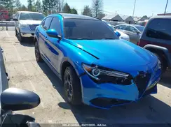 ZASFAKNN0J7B95122 2018 ALFA ROMEO STELVIO