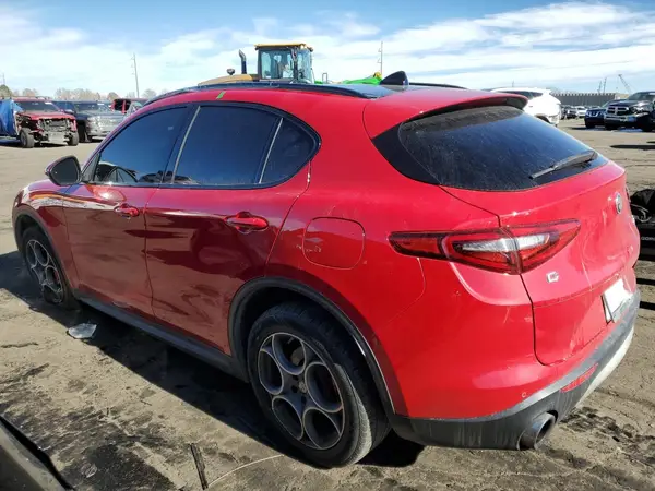 ZASFAKNN0J7B95475 2018 ALFA ROMEO STELVIO - Image 2