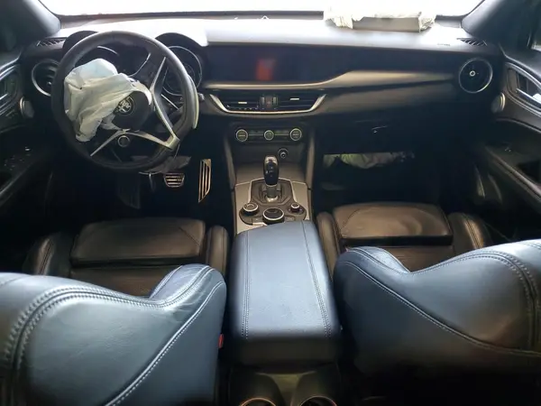 ZASFAKNN0J7B97419 2018 ALFA ROMEO STELVIO - Image 8