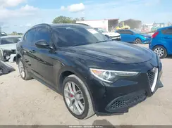 ZASFAKNN0J7B99218 2018 ALFA ROMEO STELVIO