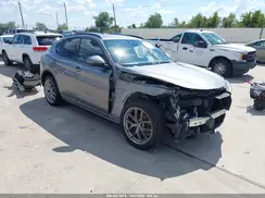 ZASFAKNN1J7B64607 2018 ALFA ROMEO STELVIO