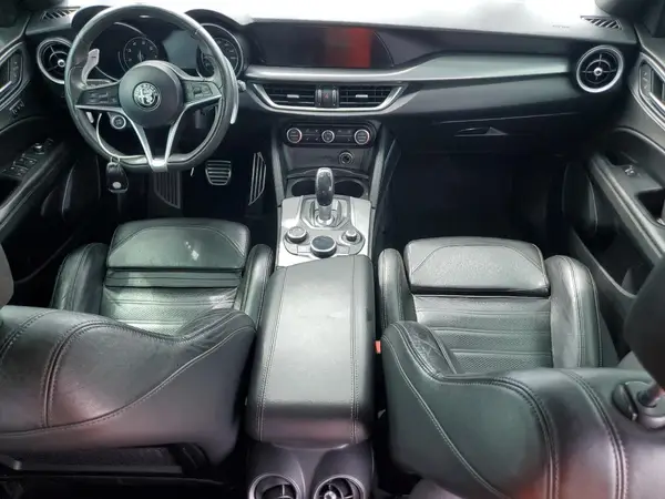 ZASFAKNN1J7B67460 2018 ALFA ROMEO STELVIO - Image 8