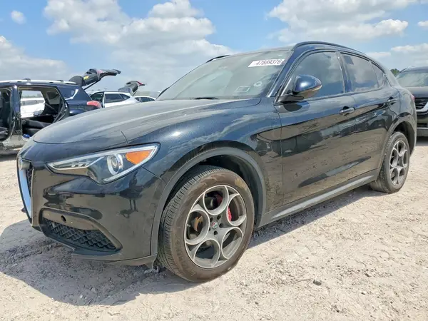 ZASFAKNN1J7B72951 2018 ALFA ROMEO STELVIO