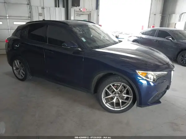 ZASFAKNN1J7B81973 2018 ALFA ROMEO STELVIO