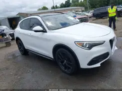 ZASFAKNN1J7B89944 2018 ALFA ROMEO STELVIO