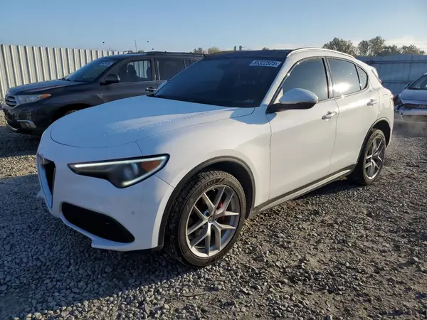 ZASFAKNN1J7B98837 2018 ALFA ROMEO STELVIO