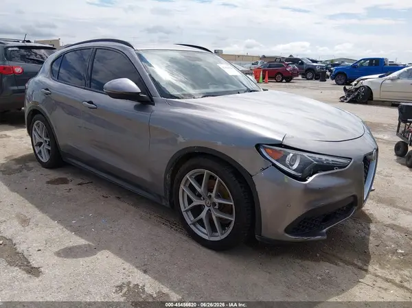 ZASFAKNN2J7B79388 2018 ALFA ROMEO STELVIO