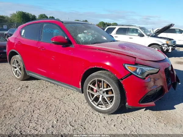 ZASFAKNN2J7B87099 2018 ALFA ROMEO STELVIO