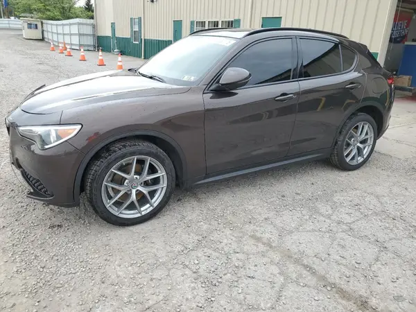 ZASFAKNN2J7C12339 2018 ALFA ROMEO STELVIO