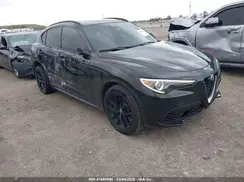 ZASFAKNN3J7B65256 2018 ALFA ROMEO STELVIO