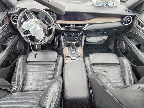 ZASFAKNN3J7B68965 2018 ALFA ROMEO STELVIO - Image 8