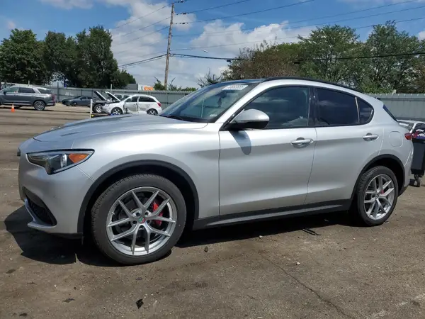 ZASFAKNN3J7C22667 2018 ALFA ROMEO STELVIO