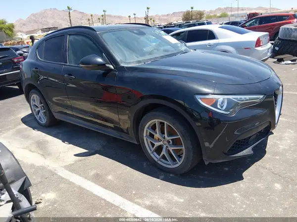 ZASFAKNN4J7B70062 2018 ALFA ROMEO STELVIO
