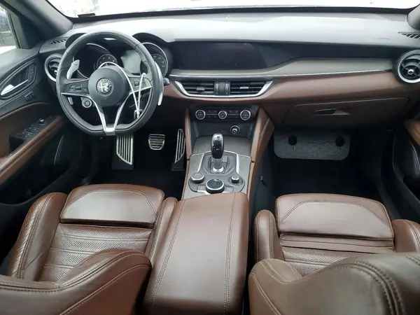 ZASFAKNN4J7B78596 2018 ALFA ROMEO STELVIO - Image 8