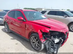 ZASFAKNN4J7B78713 2018 ALFA ROMEO STELVIO