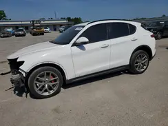 ZASFAKNN4J7B82129 2018 ALFA ROMEO STELVIO