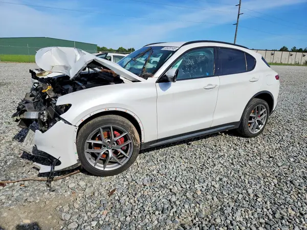 ZASFAKNN4J7B84897 2018 ALFA ROMEO STELVIO