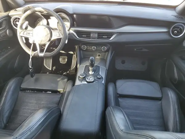 ZASFAKNN4J7C05084 2018 ALFA ROMEO STELVIO - Image 8