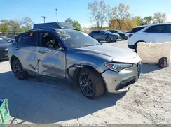 ZASFAKNN5J7B65355 2018 ALFA ROMEO STELVIO