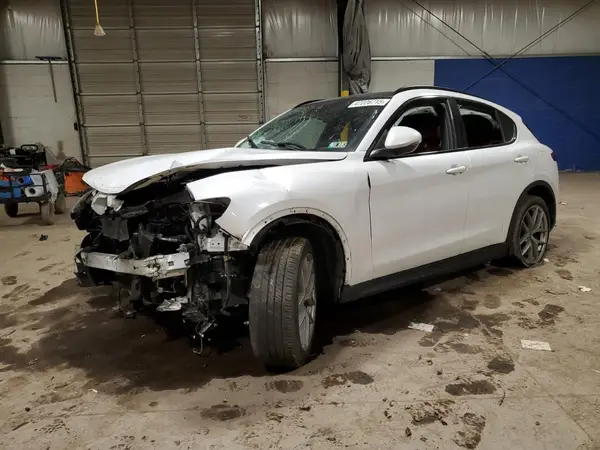 ZASFAKNN5J7B91311 2018 ALFA ROMEO STELVIO - Image 1