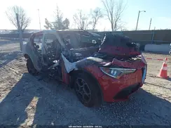ZASFAKNN5J7B99232 2018 ALFA ROMEO STELVIO