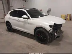 ZASFAKNN6J7C00890 2018 ALFA ROMEO STELVIO