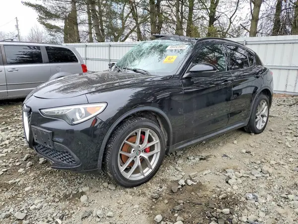 ZASFAKNN6J7C28088 2018 ALFA ROMEO STELVIO