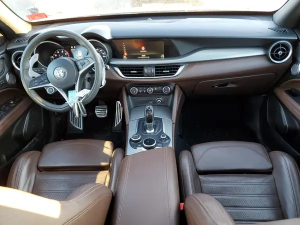 ZASFAKNN6J7C28513 2018 ALFA ROMEO STELVIO - Image 8