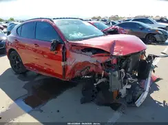 ZASFAKNN7J7B82691 2018 ALFA ROMEO STELVIO