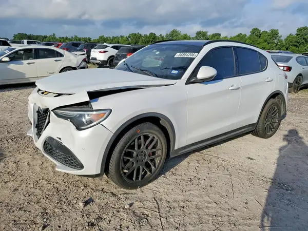 ZASFAKNN7J7B85784 2018 ALFA ROMEO STELVIO