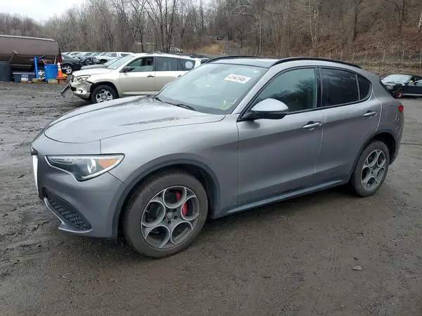 ZASFAKNN7J7B94338 2018 ALFA ROMEO STELVIO