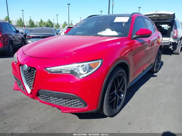 ZASFAKNN7J7B99099 2018 ALFA ROMEO STELVIO - Image 2