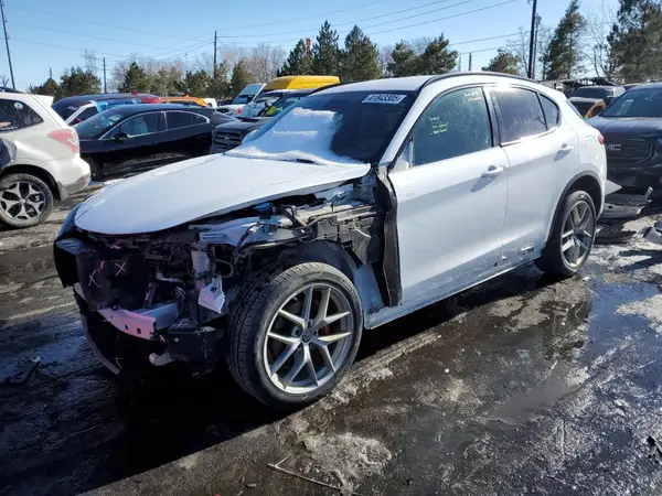 ZASFAKNN8J7B79394 2018 ALFA ROMEO STELVIO - Image 1