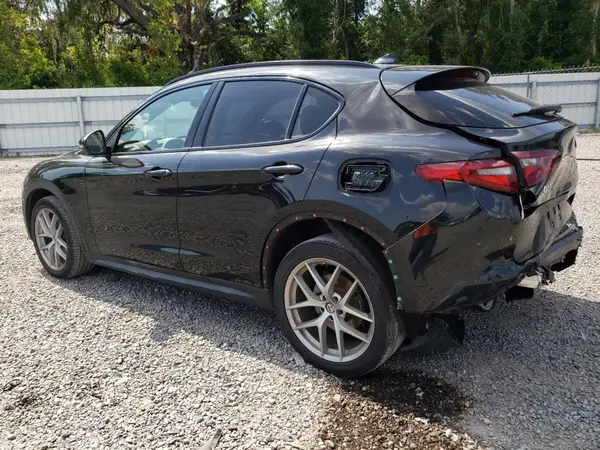 ZASFAKNN8J7B87785 2018 ALFA ROMEO STELVIO - Image 2