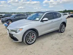 ZASFAKNN8J7B92646 2018 ALFA ROMEO STELVIO