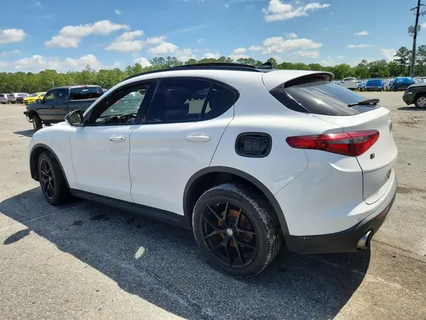 ZASFAKNN8J7B92839 2018 ALFA ROMEO STELVIO - Image 2