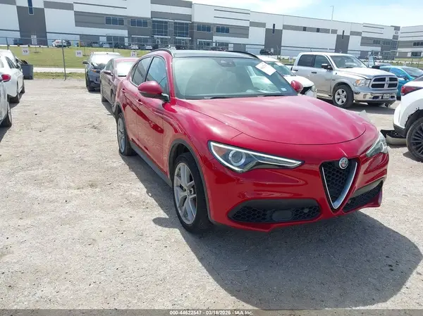 ZASFAKNN8J7C03581 2018 ALFA ROMEO STELVIO