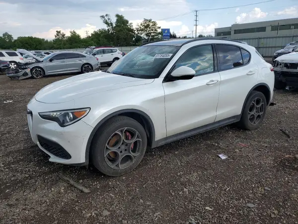 ZASFAKNN8J7C12068 2018 ALFA ROMEO STELVIO - Image 1